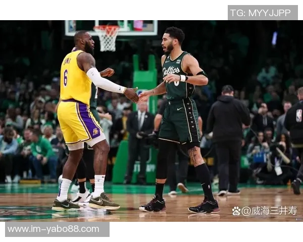 凯尔特人明日对阵快船塔图姆缺阵其余球员均可上场作战